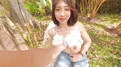 Meeting with ex-girlfriend ends with my cum on her tits