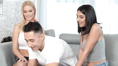 Sarah Cute And Sharon White Share Big Cock