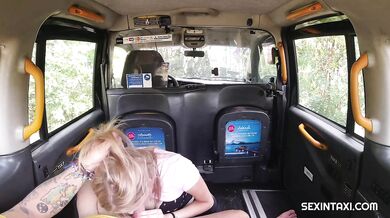 A Quickie In The Taxi Before Shopping