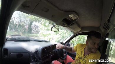 A Quickie In The Taxi Before Shopping