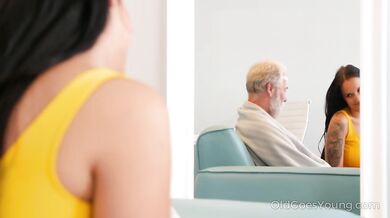 Nice Brunette Jennifer Mendez Gives To Horny Old Man Pills And Pussy