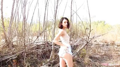 Natural Petite Girl Ohana Petite In Nature