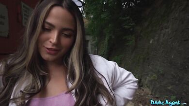 I met Ariana Van X and her big latina ass for intense outdoor fuck