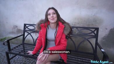 She goes from park bench to fucked pussy for quick money