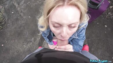 Big tits and big ass woman takes a big cock outside!