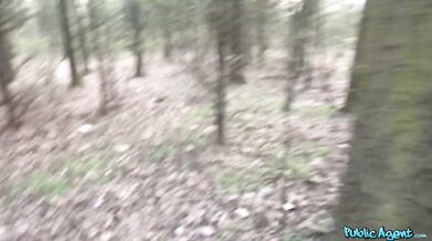 I make this hot American tourist squirt in the woods