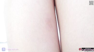 Cute Asian babe masturbation