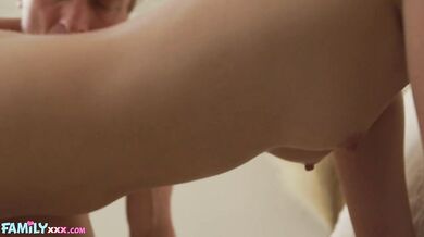 I Can't Help But Catch Feelings For My Hot Stepdad