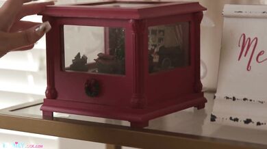 Stepsis Selina Bentz deepthroats her secret Xmas gift