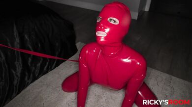 Anna Claire Clouds And Nichole Saphir Fucked In Latex!