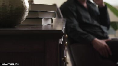 Hot Big Tit Cheating MILF Cubbi Thompson