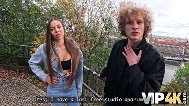 Roksolana Mir cheats on her fiance for money