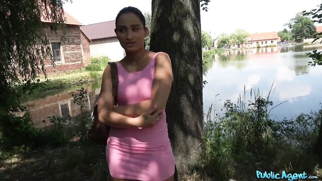 Let's have sex right here next to the lake