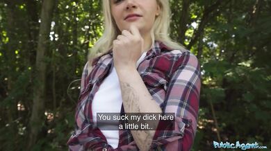 Amber Kawaii Gets Big Cock Outdoor Ride