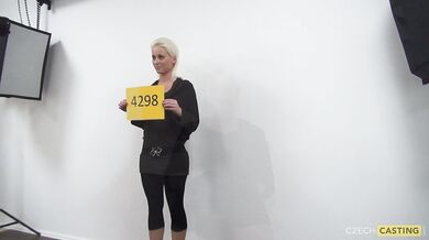 Blonde Amateur Eva At Czech Casting 4298