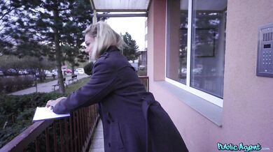 Australian fundraiser raises a big dick