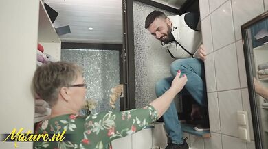 Hot German Granny Petra Gets A Suprise Visit From Her Younger Neighbor