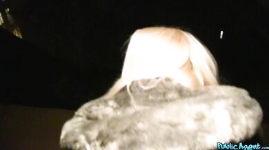 I fucked hot blonde on the rooftop of a public building