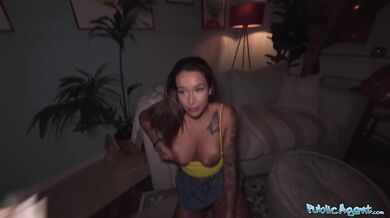 Thick big ass Latina slides it on a big dick