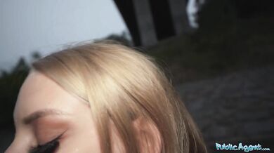 A Genuine model prospect gets on her knees for a big cock fucking