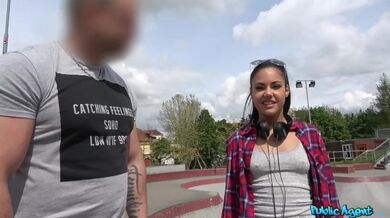 Cheating Latina girlfriend with absolute unit of a boyfriend