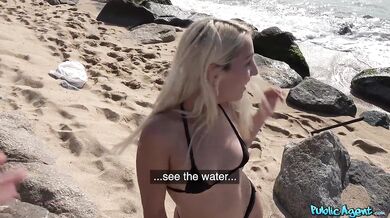 Blonde beach babe in bikini has risky sex In public