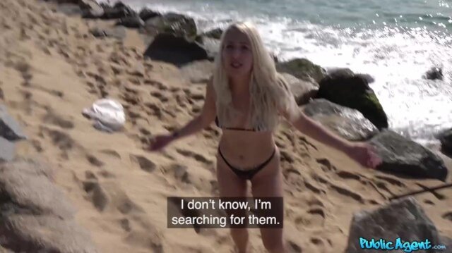 Blonde beach babe in bikini has risky sex In public