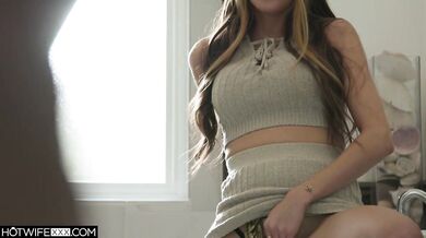 Hot Wife MILF Gets Permission From Hubby To Fuck A Stranger