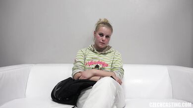 Blonde Amateur Eliska