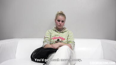 Blonde Amateur Eliska