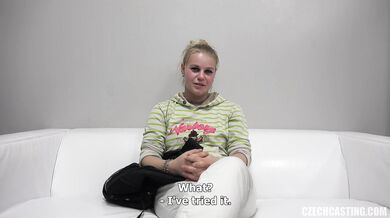 Blonde Amateur Eliska
