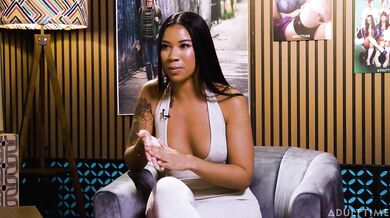 Ameena Green - Origins, Farting Videos And Fans