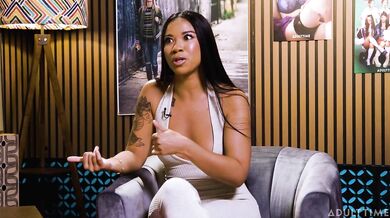 Ameena Green - Origins, Farting Videos And Fans