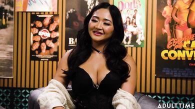 Jasmine Teaa - All-Asian Orgies, Reddit Porn And Chun-Li Cosplay