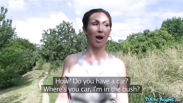Lost Australian Big Tits MILF Fucks A Passer-By For Money