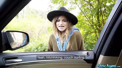 American hitchhiker had sex outdoors and fucked with her first European guy