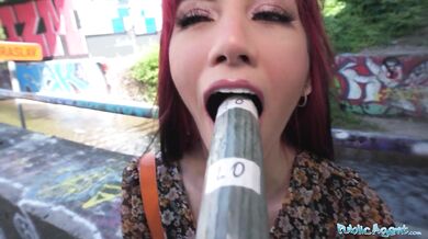 Pretty face bubble butt and wet pussy public sex