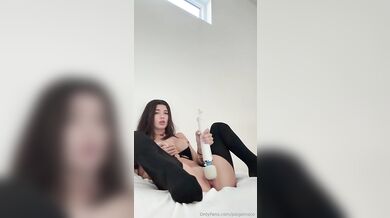 Paige Insco Masturbates Her Pussy In A Sexy Outfit