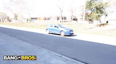 Tabatha Lust And Potro de Bilbao Fuck Outdoors In Every Position As Traffic Drives By