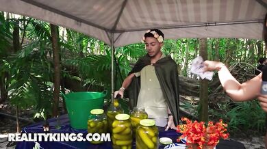 Hot Asteria Jade Turns The Renaissance Faire Into A Public Sex Show For All To Watch