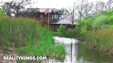 Sinatra Monroe’s Swamp Adventure Heats Up When She Grinds On Lucas's Cock Outdoors