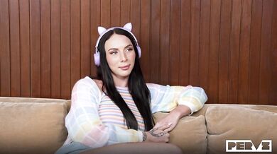 Indica Marie Gets Drilled By Her Therapist