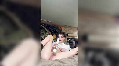 Horny Shrooms Q Vapes Before Making Her Pussy Wet