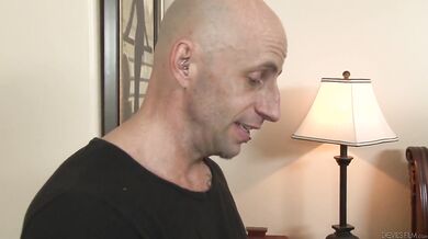Horny Paris Lincoln Gets Caught And Pays For That By Her Pussy