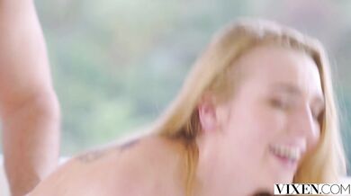 Kendra Sunderland Takes Hard Dick For Hot Fuck