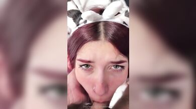 Busty Girl FiammiSxagain Gets CIM After A BJ
