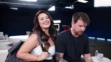 Premium Southern Girl Fulfills Her Blindfold Gangbang Fantasy