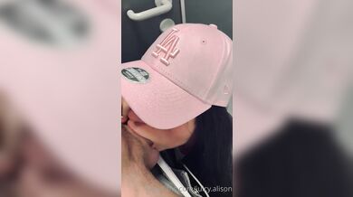 Juicy.Alison's Blowjob Quickie At A Public Restroom