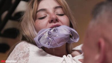 Tiny Cute Babysitter Demi Hawks Gets A Thick Creampie