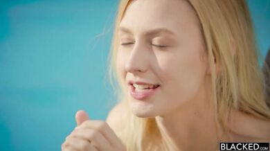 Horny Babe Alexa Grace fucks Biggest BBC In The World!